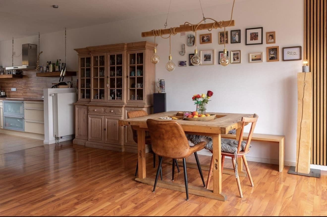 Prodej domu 118 m², pozemek 240 m², Wuppertal, Severní Porýní-Vestfálsko Prodej domu 118 m², pozemek 240 m², Wuppertal, Severní Porýní-Vestfálsko