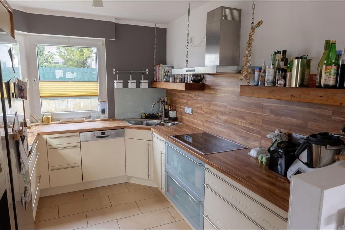 Prodej domu 118 m², pozemek 240 m², Wuppertal, Severní Porýní-Vestfálsko Prodej domu 118 m², pozemek 240 m², Wuppertal, Severní Porýní-Vestfálsko