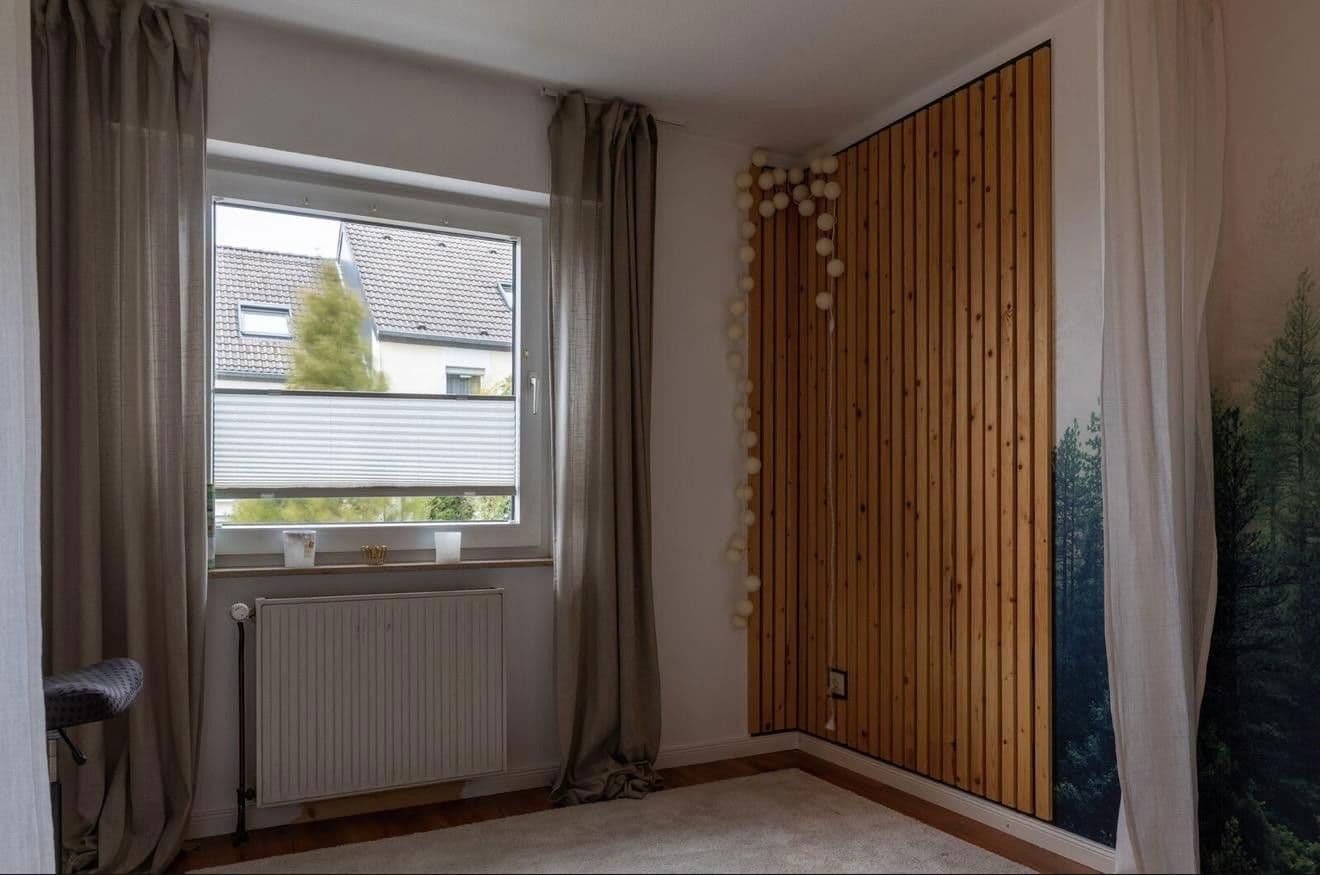 Prodej domu 118 m², pozemek 240 m², Wuppertal, Severní Porýní-Vestfálsko Prodej domu 118 m², pozemek 240 m², Wuppertal, Severní Porýní-Vestfálsko