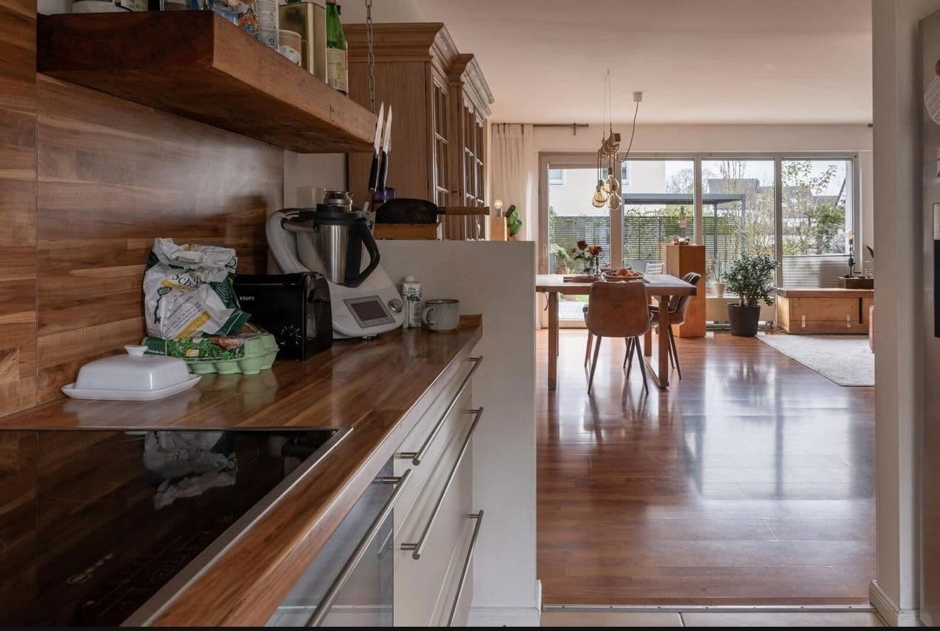 Prodej domu 118 m², pozemek 240 m², Wuppertal, Severní Porýní-Vestfálsko Prodej domu 118 m², pozemek 240 m², Wuppertal, Severní Porýní-Vestfálsko