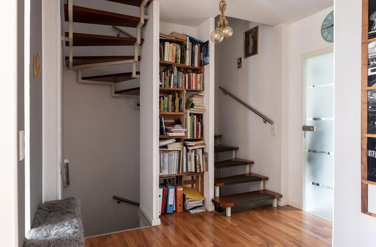 Prodej domu 118 m², pozemek 240 m², Wuppertal, Severní Porýní-Vestfálsko Prodej domu 118 m², pozemek 240 m², Wuppertal, Severní Porýní-Vestfálsko