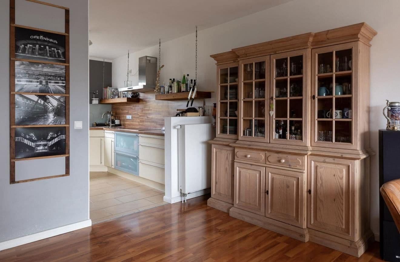 Prodej domu 118 m², pozemek 240 m², Wuppertal, Severní Porýní-Vestfálsko Prodej domu 118 m², pozemek 240 m², Wuppertal, Severní Porýní-Vestfálsko