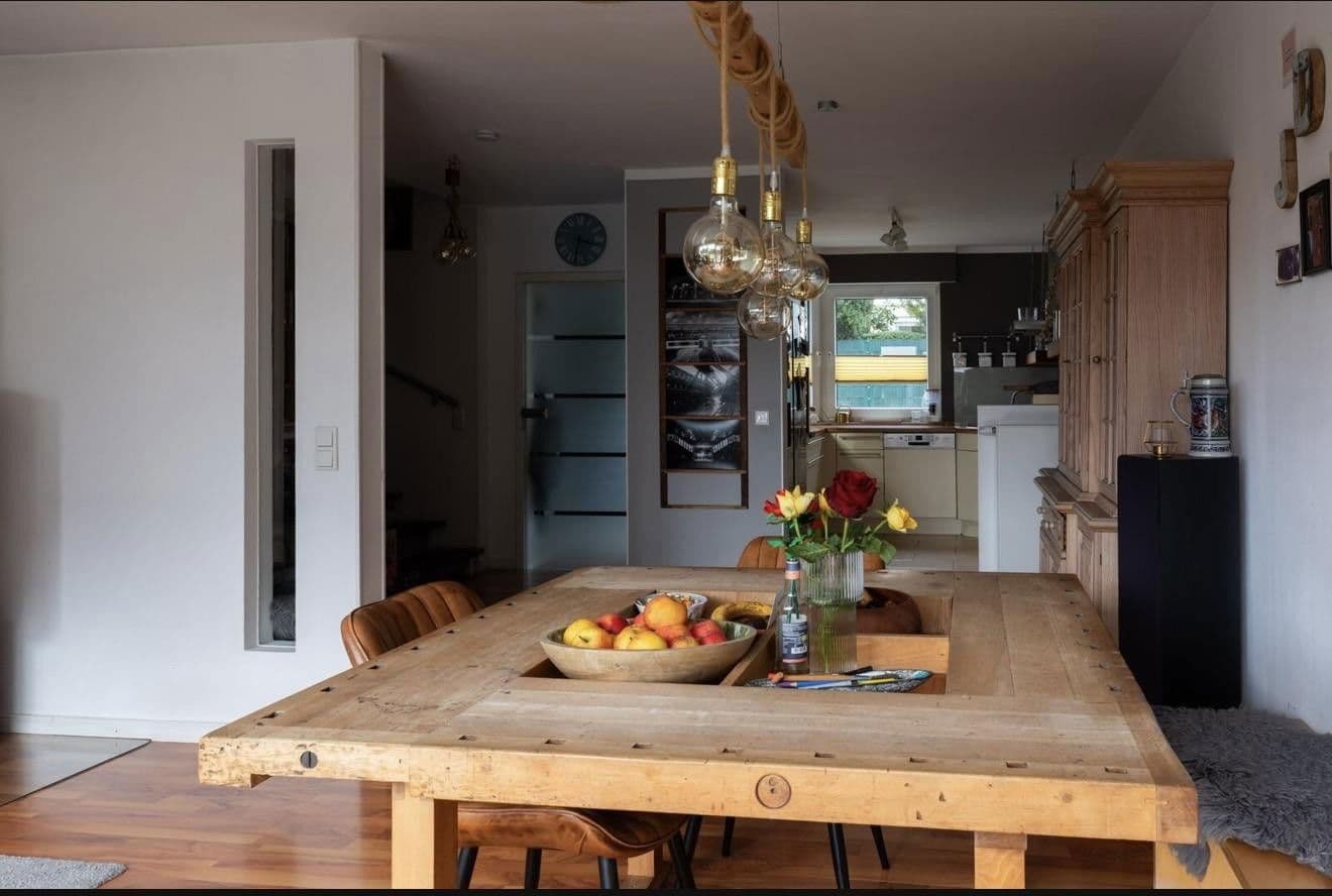 Prodej domu 118 m², pozemek 240 m², Wuppertal, Severní Porýní-Vestfálsko Prodej domu 118 m², pozemek 240 m², Wuppertal, Severní Porýní-Vestfálsko