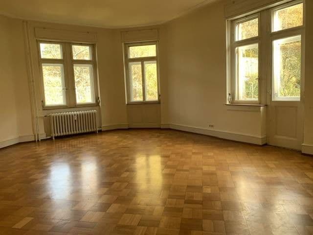 Pronájem domu 291 m², pozemek 1.500 m², Baden-Baden, Bádensko-Württembersko Pronájem domu 291 m², pozemek 1.500 m², Baden-Baden, Bádensko-Württembersko