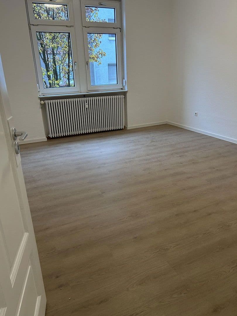 Prodej bytu 4+1 93 m², Rheinfeldstraße 67, Ludwigshafen, Porýní-Falc Prodej bytu 4+1 93 m², Rheinfeldstraße 67, Ludwigshafen, Porýní-Falc
