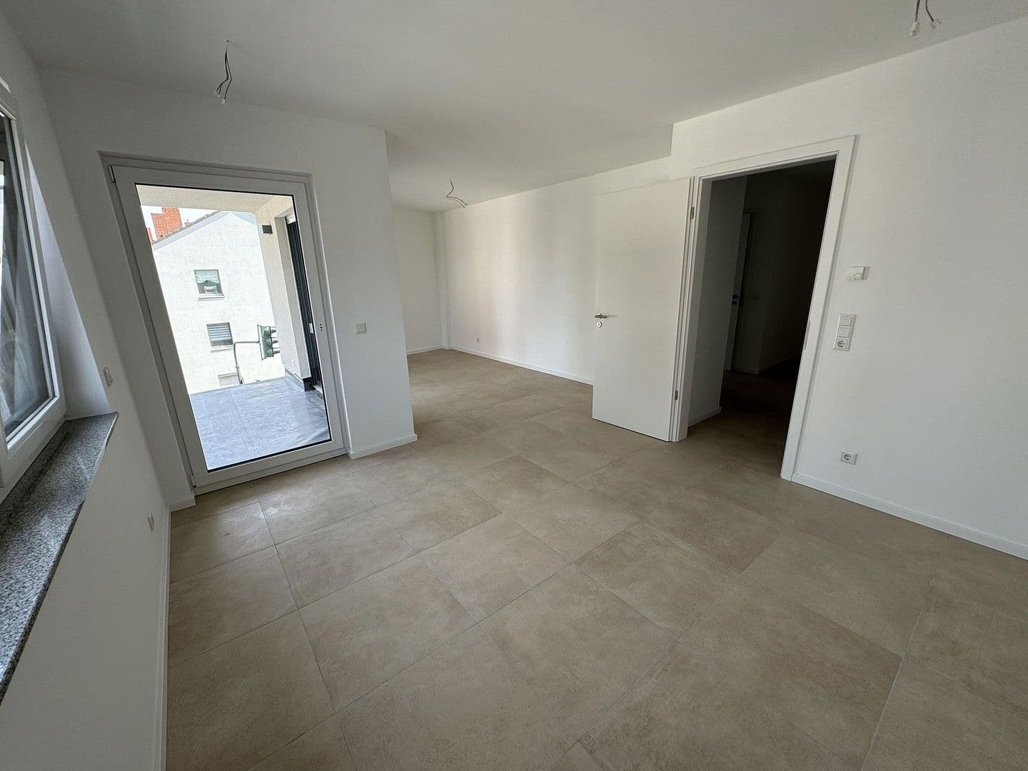 Pronájem bytu 2+1 63 m², Barbarossastrasse 12, Hanau, Hessen Pronájem bytu 2+1 63 m², Barbarossastrasse 12, Hanau, Hessen