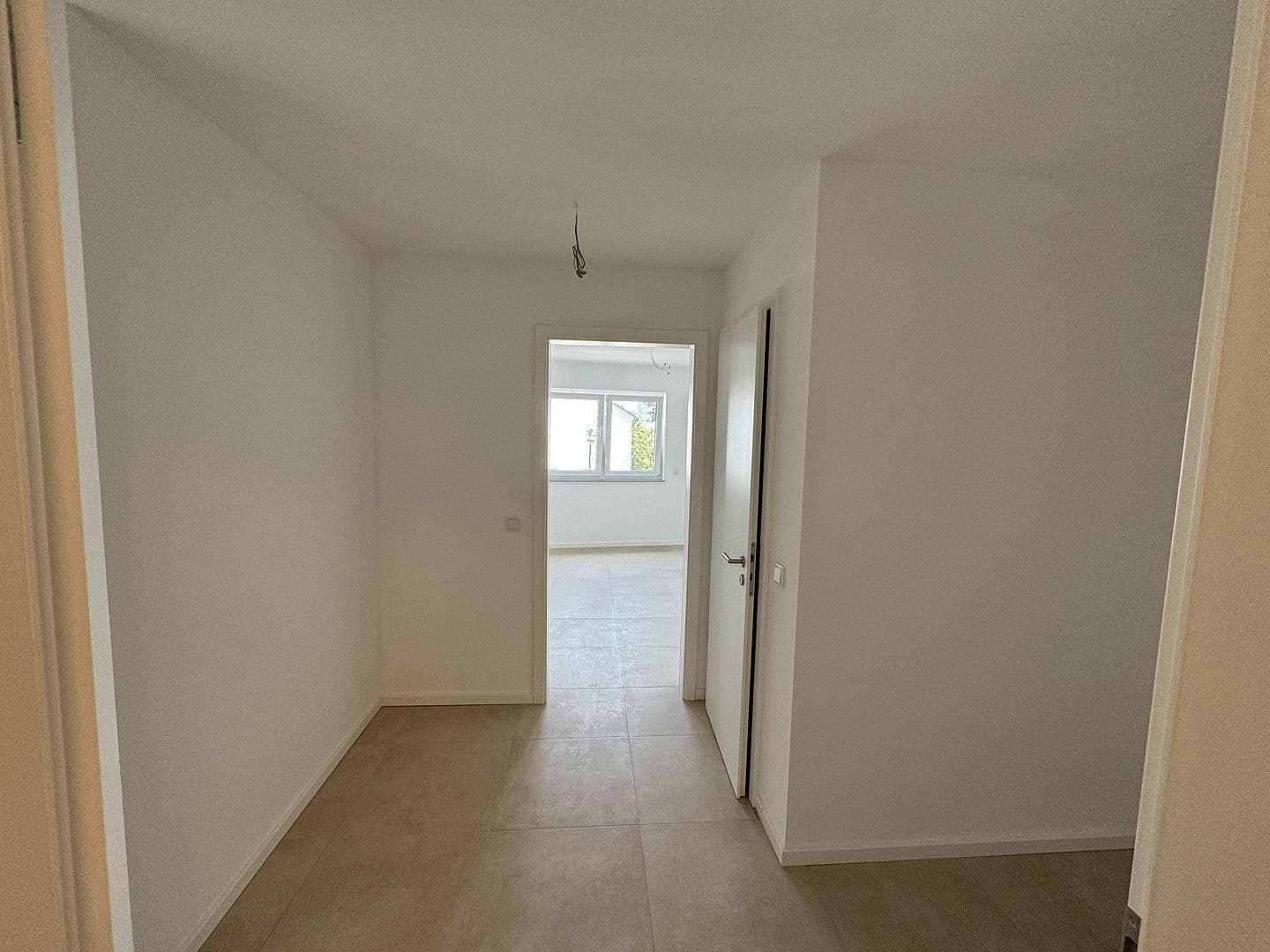 Pronájem bytu 2+1 63 m², Barbarossastrasse 12, Hanau, Hessen Pronájem bytu 2+1 63 m², Barbarossastrasse 12, Hanau, Hessen