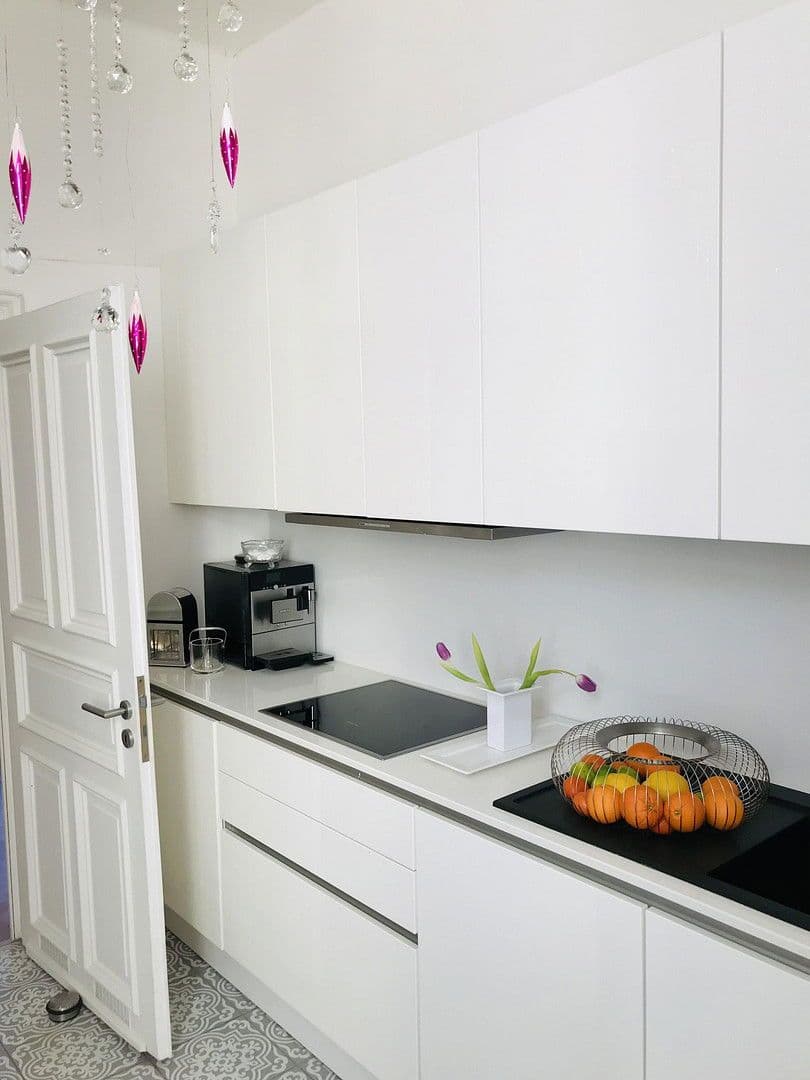 Pronájem bytu 3+1 100 m², Wiesbaden, Hessen Pronájem bytu 3+1 100 m², Wiesbaden, Hessen