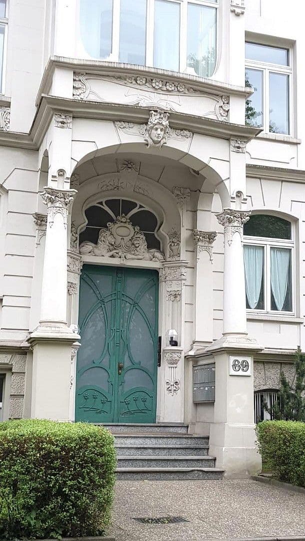 Pronájem bytu 3+1 100 m², Wiesbaden, Hessen Pronájem bytu 3+1 100 m², Wiesbaden, Hessen