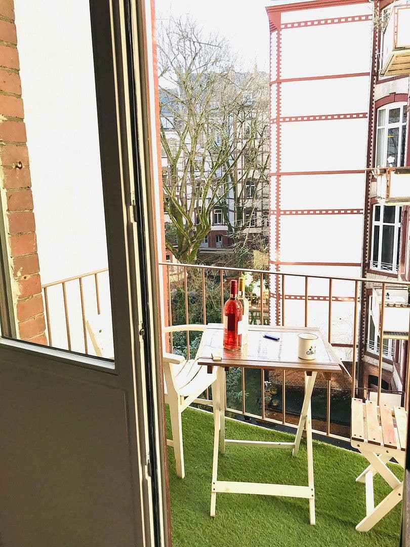 Pronájem bytu 3+1 100 m², Wiesbaden, Hessen Pronájem bytu 3+1 100 m², Wiesbaden, Hessen