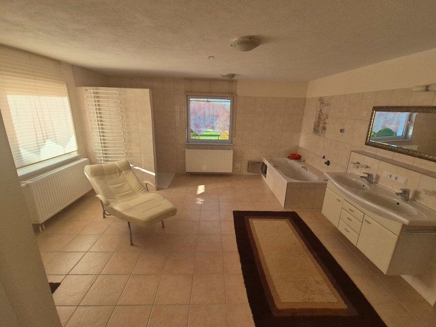 Pronájem bytu 3+1 130 m², Weiherstraße 18, Sulz am Neckar, Bádensko-Württembersko Pronájem bytu 3+1 130 m², Weiherstraße 18, Sulz am Neckar, Bádensko-Württembersko