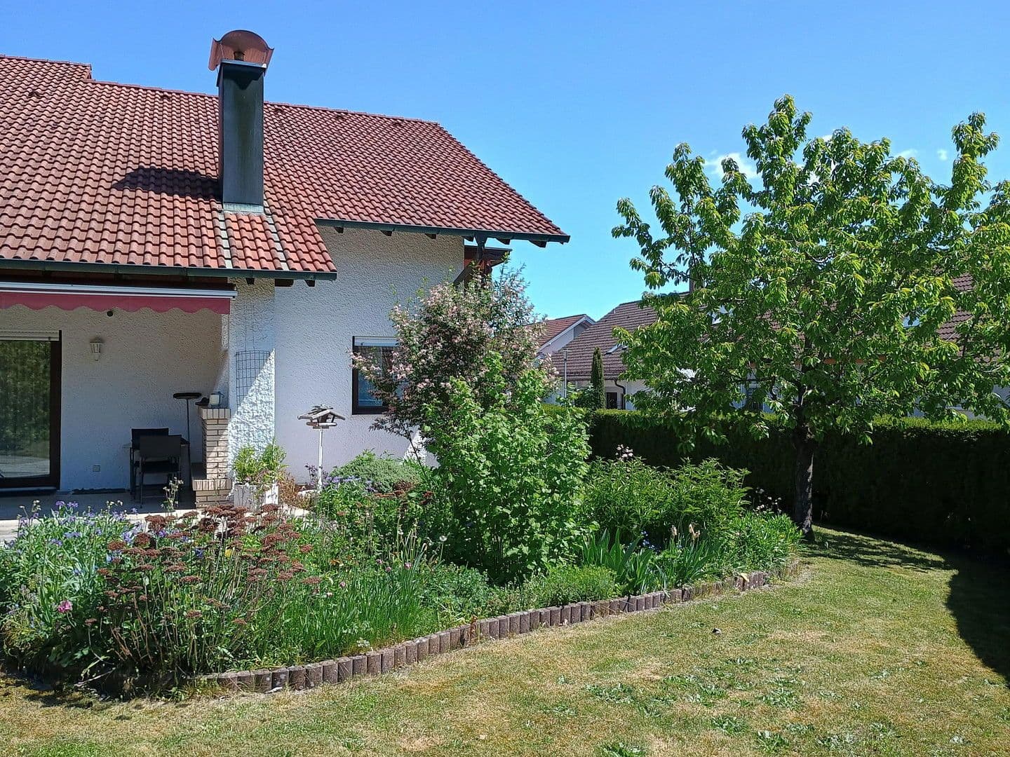 Prodej domu 255 m², pozemek 894 m², Hüttlingen, Bádensko-Württembersko Prodej domu 255 m², pozemek 894 m², Hüttlingen, Bádensko-Württembersko
