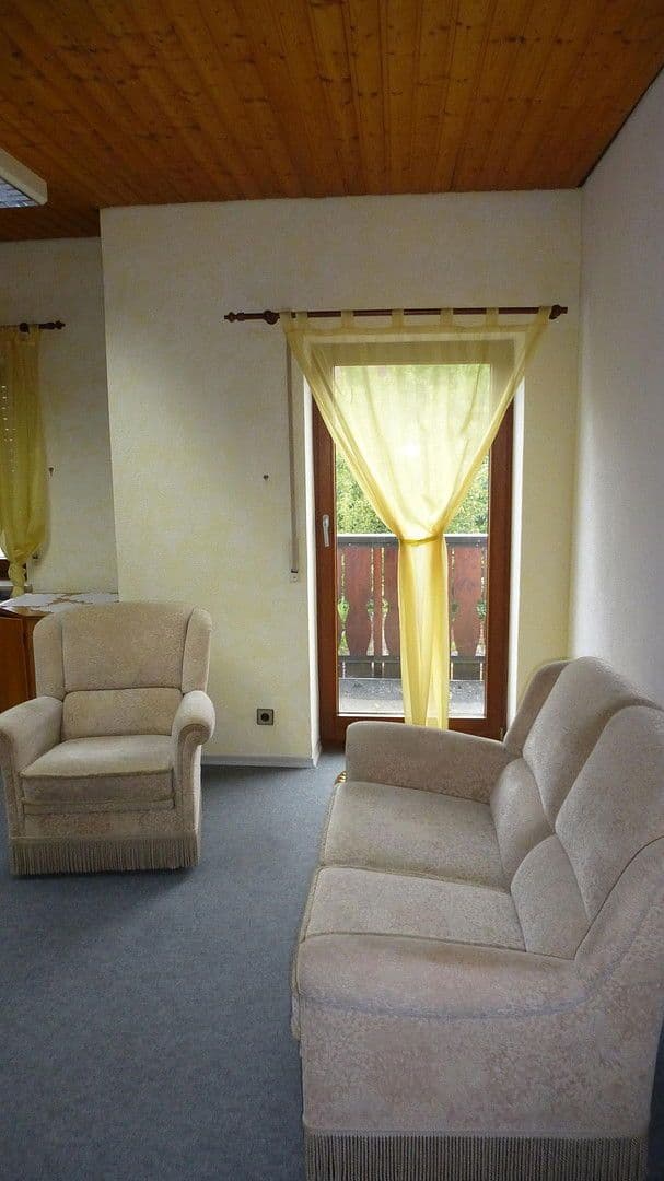 Prodej domu 255 m², pozemek 894 m², Hüttlingen, Bádensko-Württembersko Prodej domu 255 m², pozemek 894 m², Hüttlingen, Bádensko-Württembersko