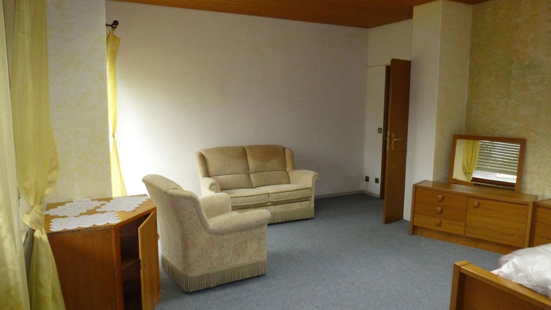 Prodej domu 255 m², pozemek 894 m², Hüttlingen, Bádensko-Württembersko Prodej domu 255 m², pozemek 894 m², Hüttlingen, Bádensko-Württembersko