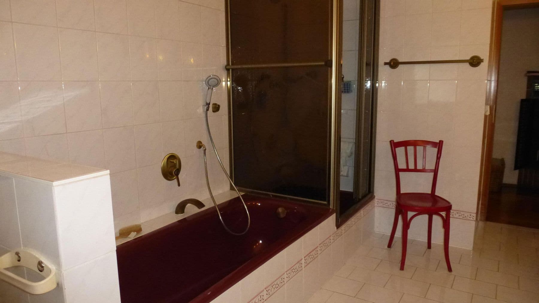 Prodej domu 255 m², pozemek 894 m², Hüttlingen, Bádensko-Württembersko Prodej domu 255 m², pozemek 894 m², Hüttlingen, Bádensko-Württembersko