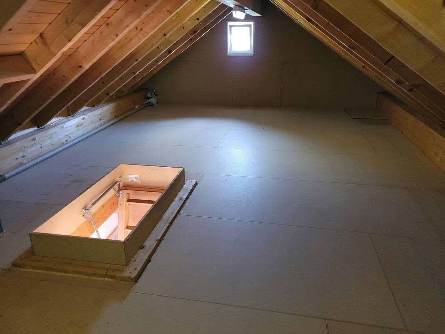 Pronájem bytu 4+kk 130 m², Laufenburg (Baden), Bádensko-Württembersko Pronájem bytu 4+kk 130 m², Laufenburg (Baden), Bádensko-Württembersko