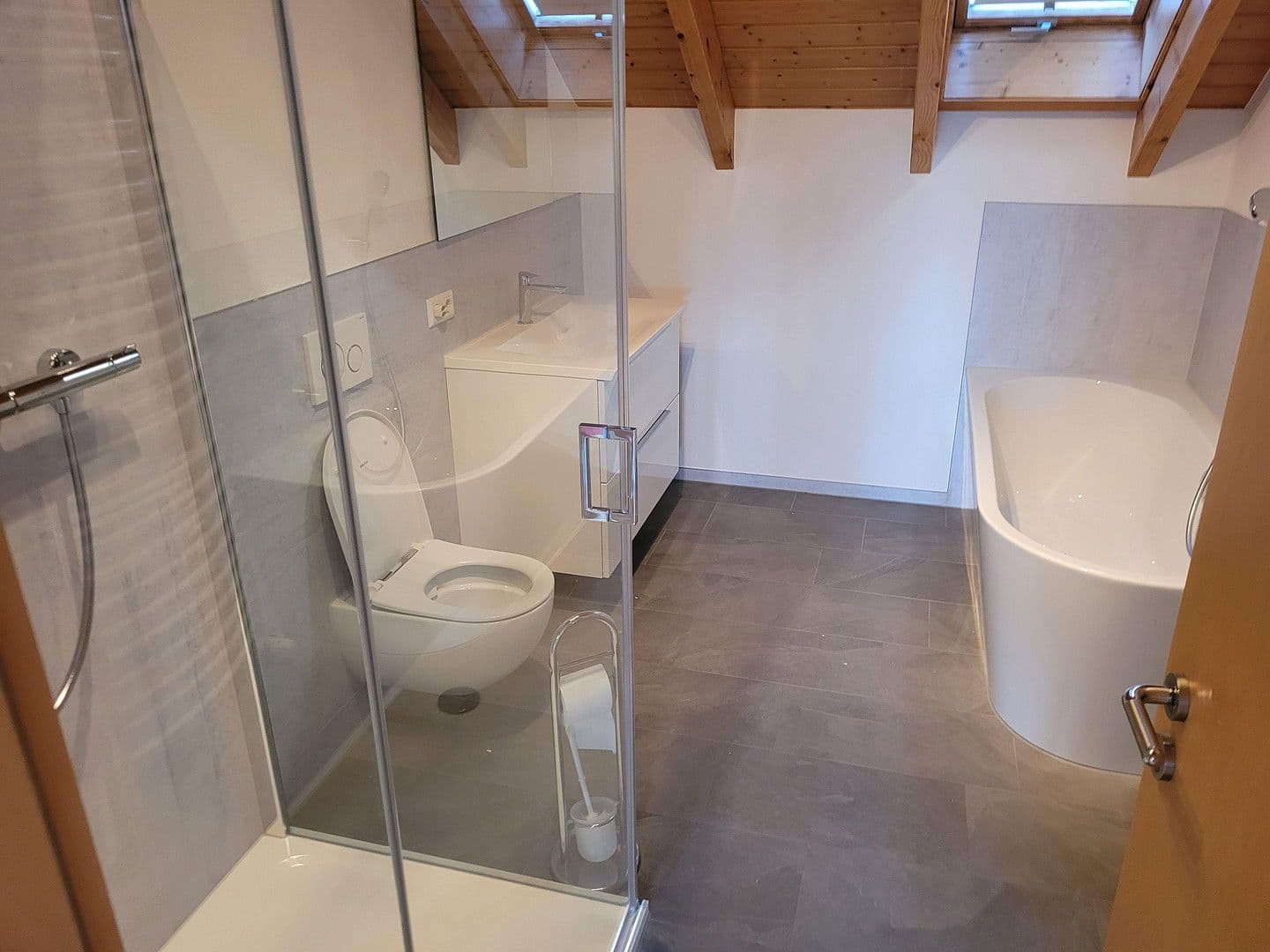 Pronájem bytu 4+kk 130 m², Laufenburg (Baden), Bádensko-Württembersko Pronájem bytu 4+kk 130 m², Laufenburg (Baden), Bádensko-Württembersko