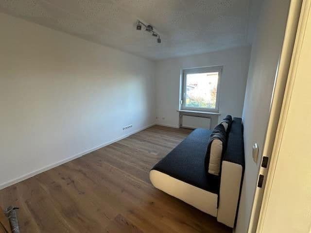 Pronájem bytu 3+1 95 m², Brunnthal, Bavorsko Pronájem bytu 3+1 95 m², Brunnthal, Bavorsko