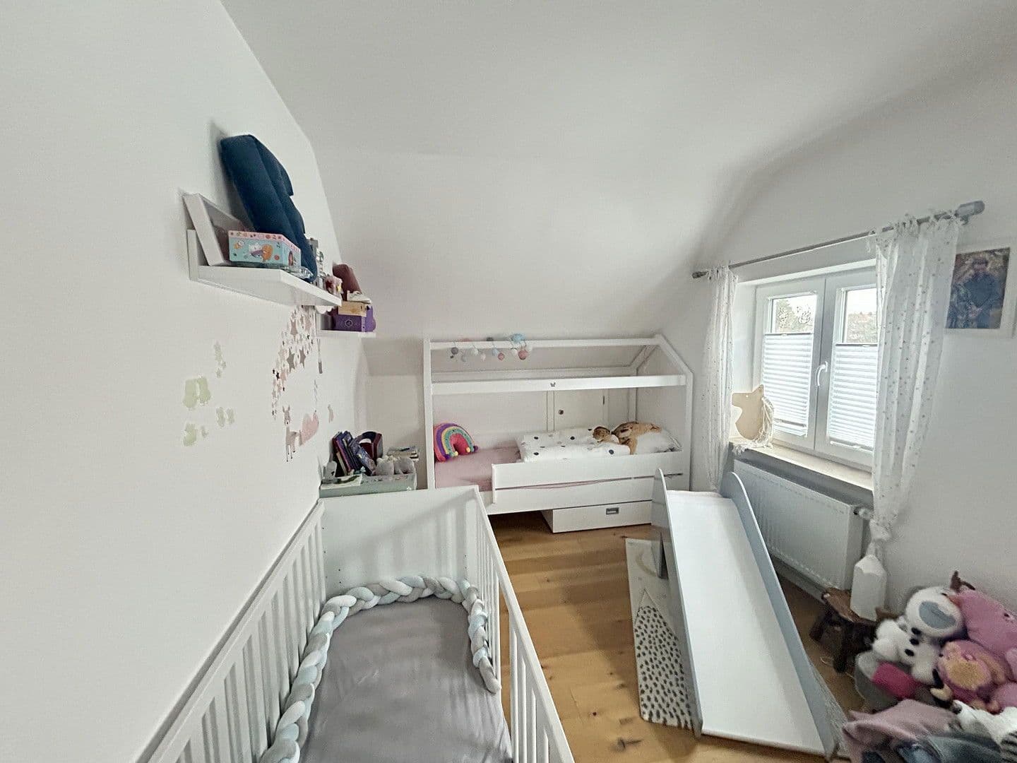 Pronájem domu 150 m², pozemek 350 m², Gräfelfing, Bavorsko Pronájem domu 150 m², pozemek 350 m², Gräfelfing, Bavorsko