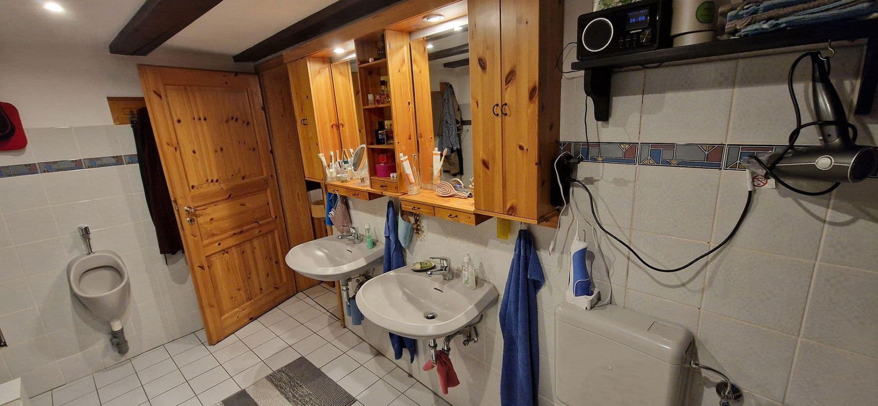 Prodej domu 260 m², pozemek 330 m², Immenhausen, Hessen Prodej domu 260 m², pozemek 330 m², Immenhausen, Hessen