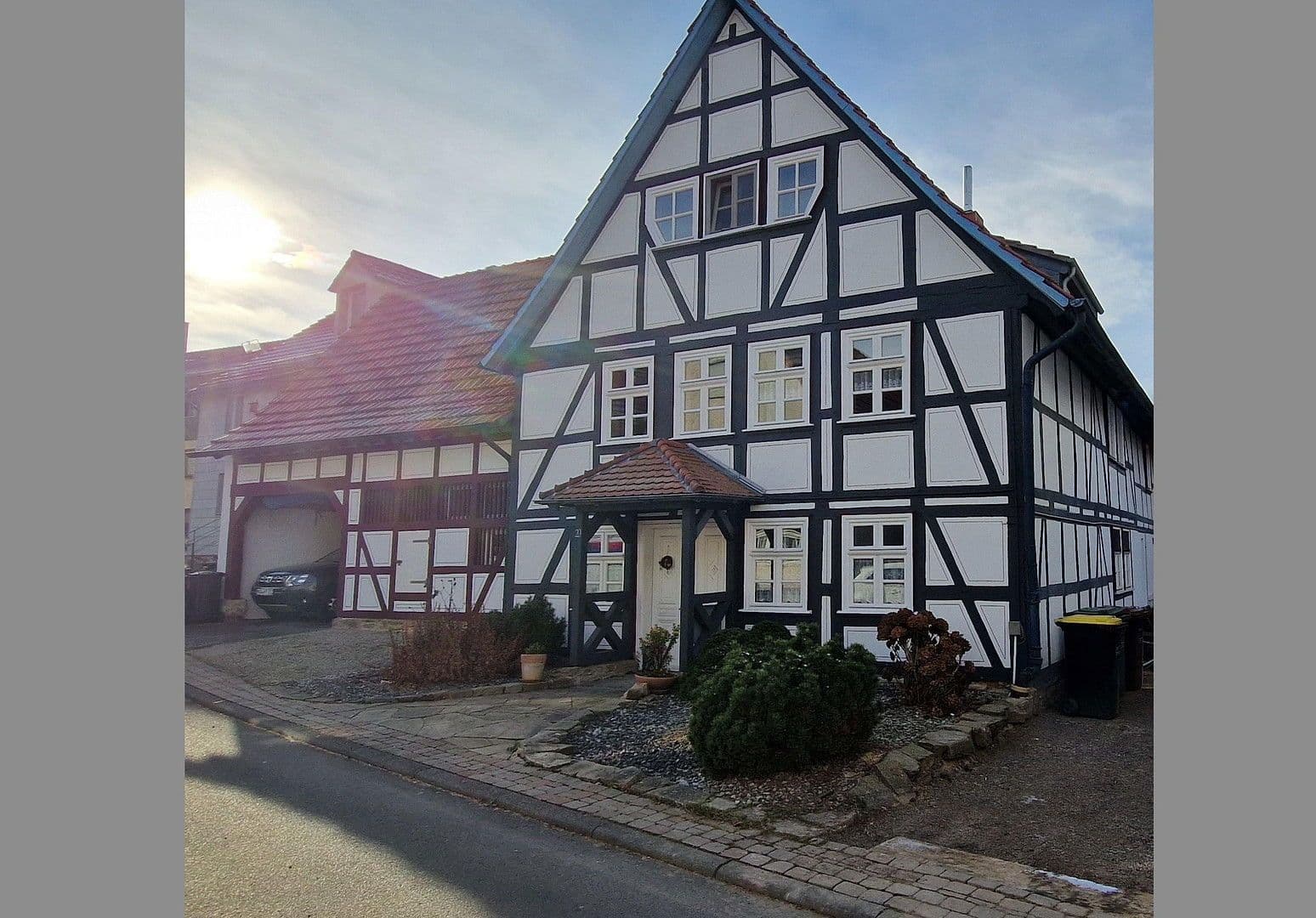 Prodej domu 260 m², pozemek 330 m², Immenhausen, Hessen Prodej domu 260 m², pozemek 330 m², Immenhausen, Hessen