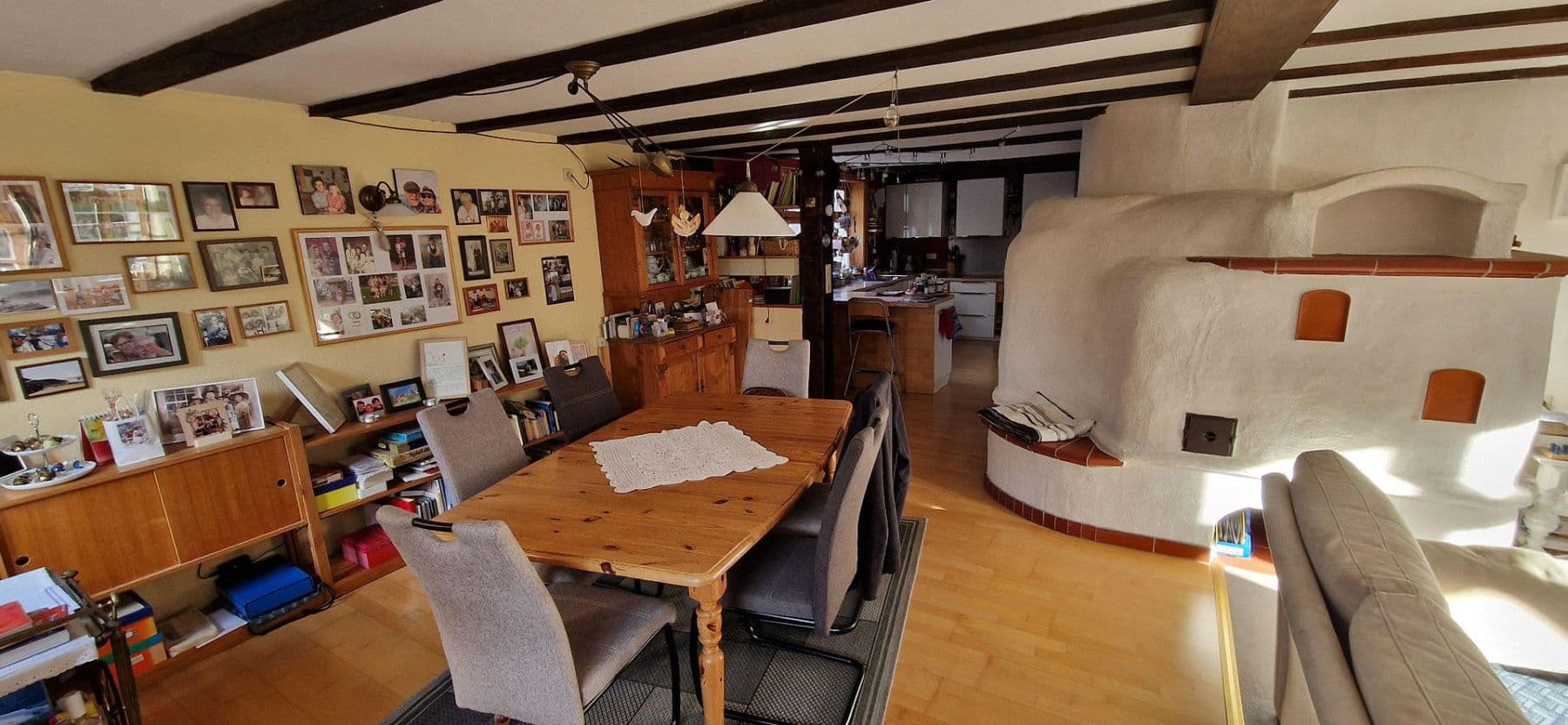 Prodej domu 260 m², pozemek 330 m², Immenhausen, Hessen Prodej domu 260 m², pozemek 330 m², Immenhausen, Hessen