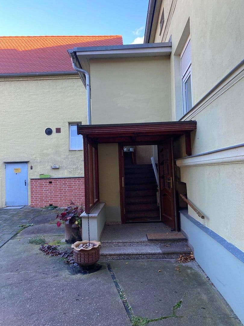 Prodej domu 260 m², pozemek 3.290 m², Nienburg (Saale), Sasko-Anhaltsko Prodej domu 260 m², pozemek 3.290 m², Nienburg (Saale), Sasko-Anhaltsko