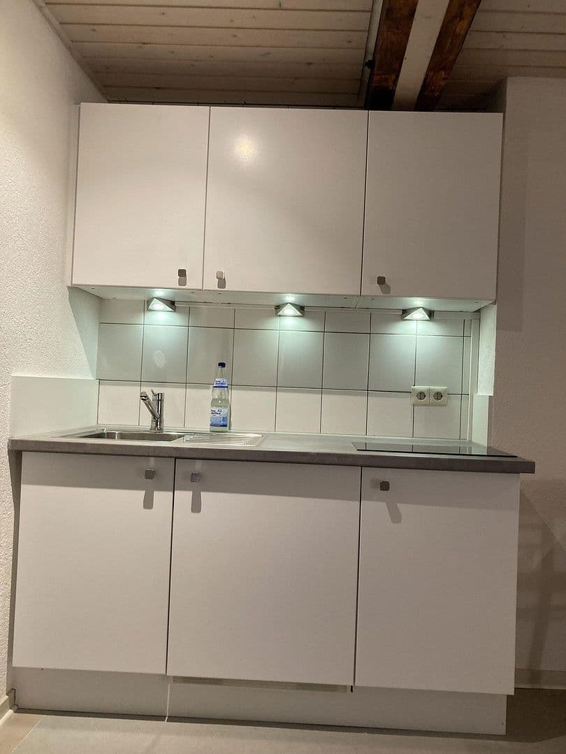 Pronájem bytu 1+1 21 m², Am Untertor 2, Flörsheim-Dalsheim, Porýní-Falc Pronájem bytu 1+1 21 m², Am Untertor 2, Flörsheim-Dalsheim, Porýní-Falc