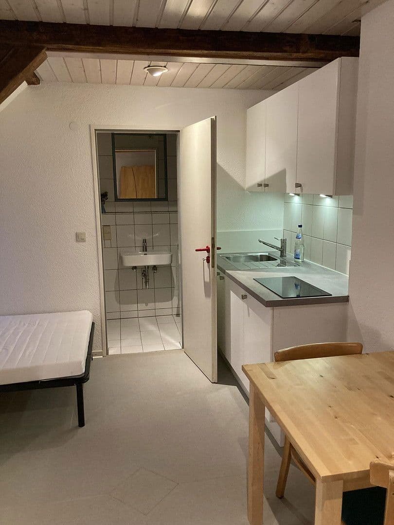 Pronájem bytu 1+1 21 m², Am Untertor 2, Flörsheim-Dalsheim, Porýní-Falc Pronájem bytu 1+1 21 m², Am Untertor 2, Flörsheim-Dalsheim, Porýní-Falc