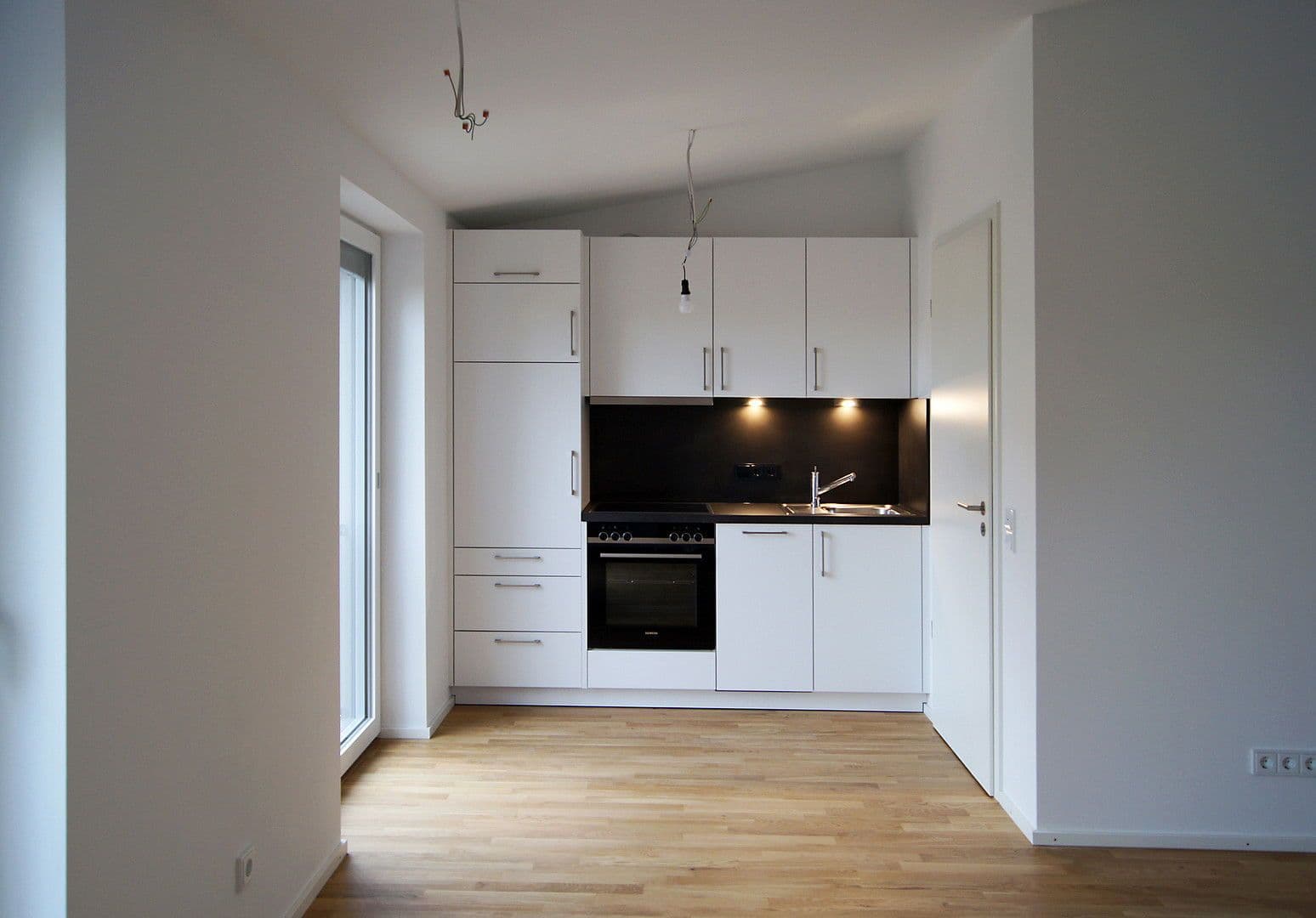 Pronájem bytu 1+1 29 m², Richard-Tauber-Straße 3, München, Bavorsko Pronájem bytu 1+1 29 m², Richard-Tauber-Straße 3, München, Bavorsko