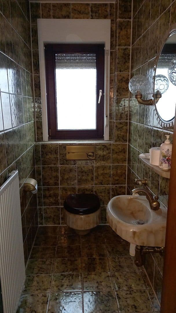 Pronájem bytu 3+1 166 m², Kiefernweg 1, Seeheim-Jugenheim, Hessen Pronájem bytu 3+1 166 m², Kiefernweg 1, Seeheim-Jugenheim, Hessen