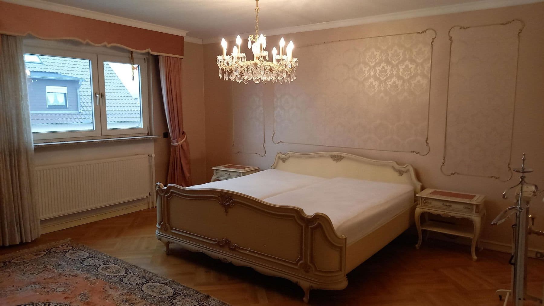 Pronájem bytu 3+1 166 m², Kiefernweg 1, Seeheim-Jugenheim, Hessen Pronájem bytu 3+1 166 m², Kiefernweg 1, Seeheim-Jugenheim, Hessen