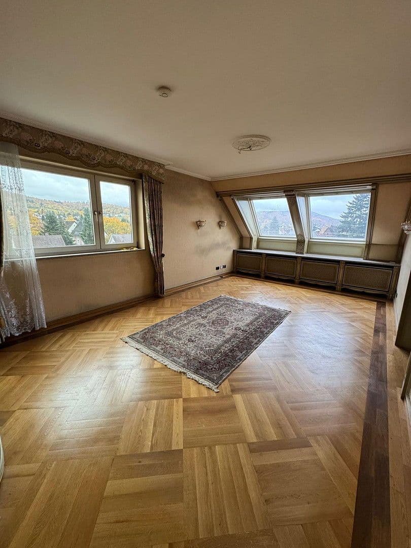 Pronájem bytu 3+1 166 m², Kiefernweg 1, Seeheim-Jugenheim, Hessen Pronájem bytu 3+1 166 m², Kiefernweg 1, Seeheim-Jugenheim, Hessen