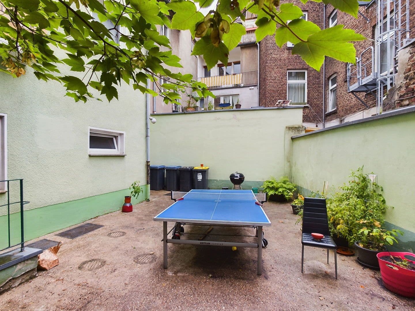 Pronájem bytu 3+1 70 m², Leyendeckerstraße 75, Köln, Severní Porýní-Vestfálsko Pronájem bytu 3+1 70 m², Leyendeckerstraße 75, Köln, Severní Porýní-Vestfálsko