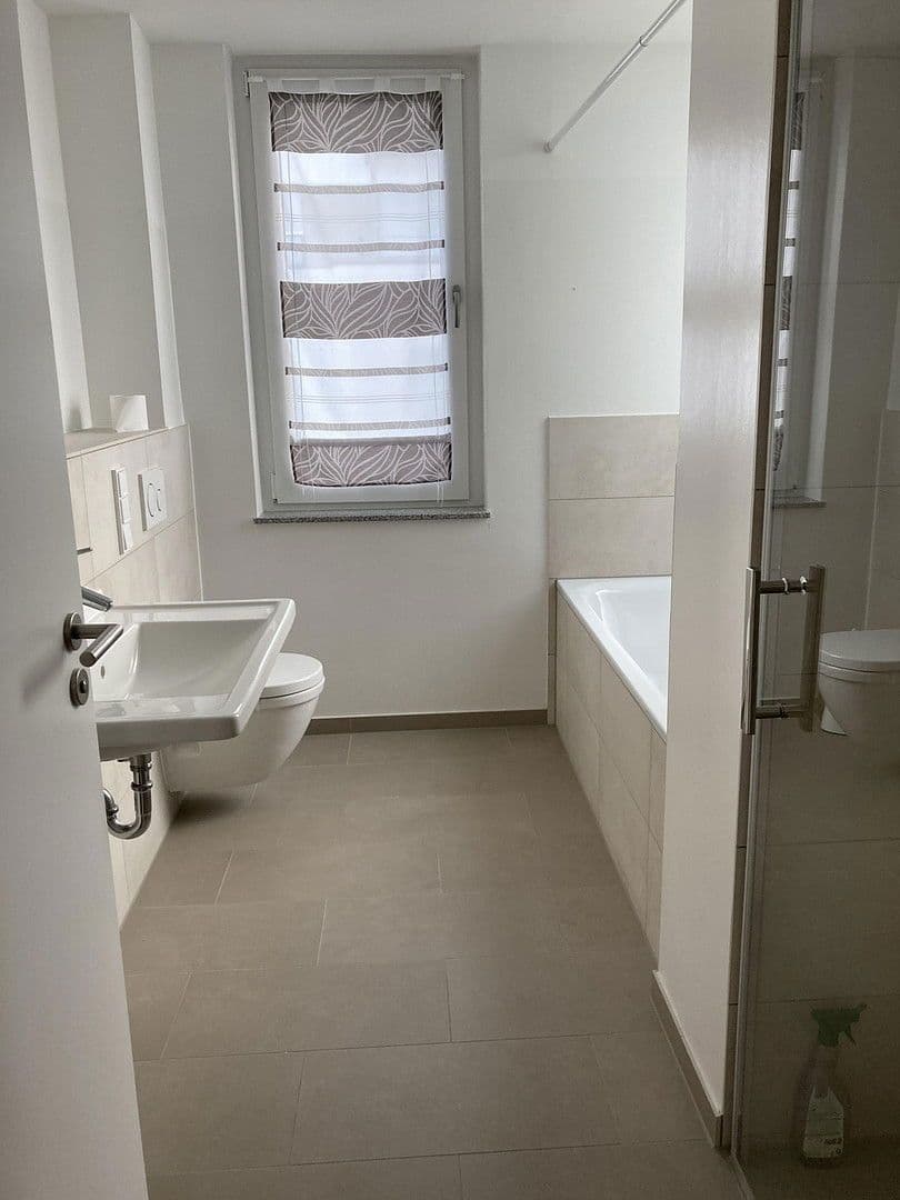 Pronájem bytu 3+1 98 m², Welschstrasse, Wiesbaden, Hessen Pronájem bytu 3+1 98 m², Welschstrasse, Wiesbaden, Hessen