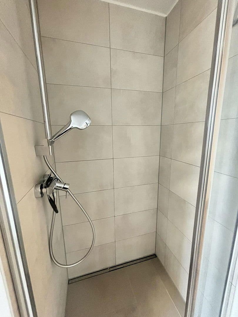 Pronájem bytu 3+1 98 m², Welschstrasse, Wiesbaden, Hessen Pronájem bytu 3+1 98 m², Welschstrasse, Wiesbaden, Hessen