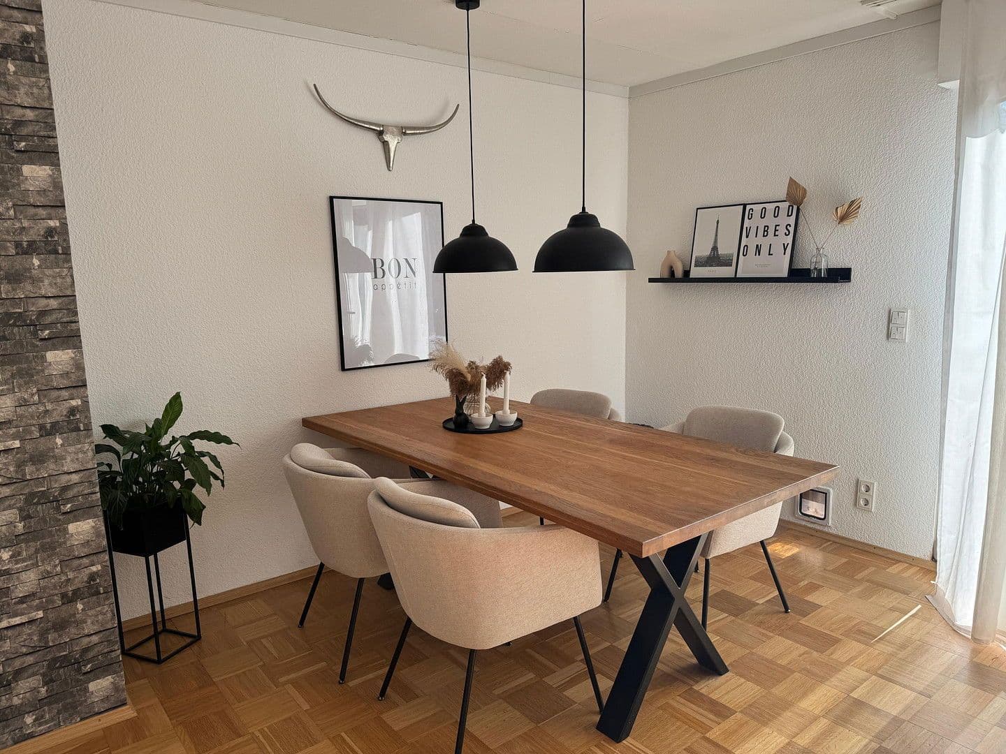 Prodej domu 125 m², pozemek 411 m², Lug, Porýní-Falc Prodej domu 125 m², pozemek 411 m², Lug, Porýní-Falc