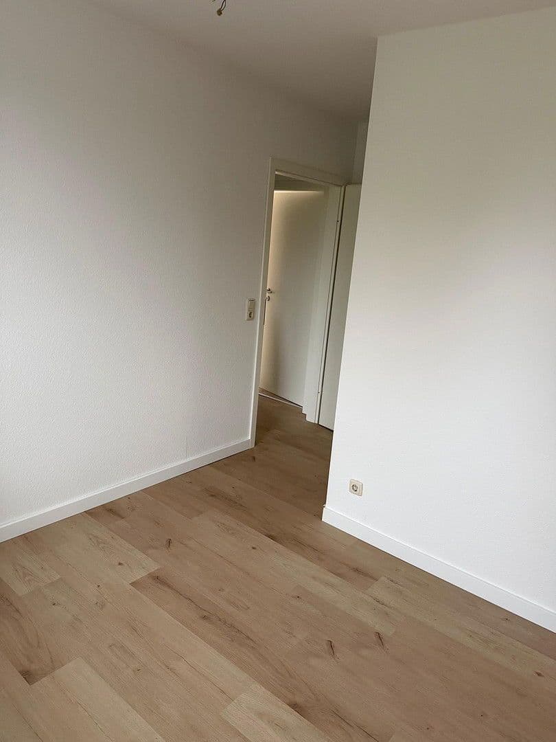 Pronájem bytu 3+1 73 m², Goldbecker Straße 6 A, Beckdorf, Dolní Sasko Pronájem bytu 3+1 73 m², Goldbecker Straße 6 A, Beckdorf, Dolní Sasko