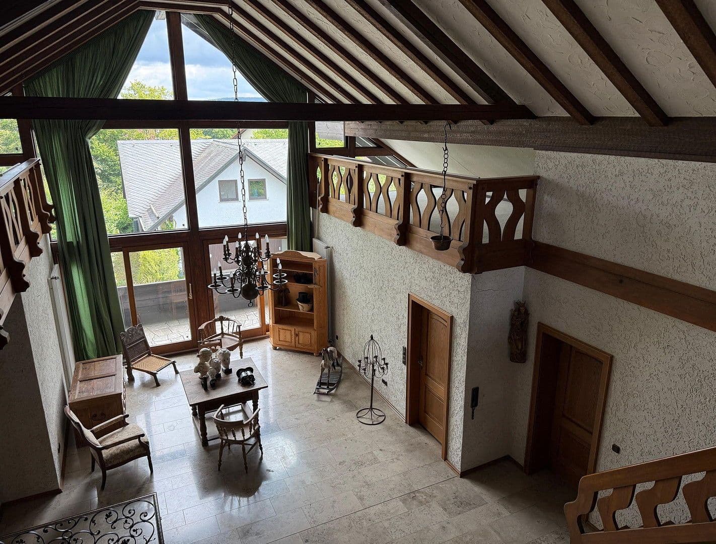 Prodej domu 478 m², pozemek 1.827 m², Neuhof, Hessen Prodej domu 478 m², pozemek 1.827 m², Neuhof, Hessen