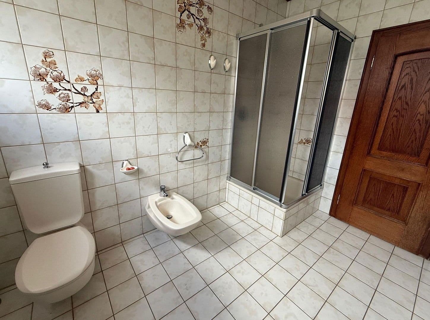 Prodej domu 478 m², pozemek 1.827 m², Neuhof, Hessen Prodej domu 478 m², pozemek 1.827 m², Neuhof, Hessen