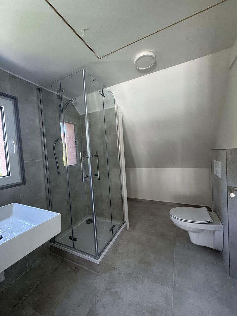 Pronájem domu 150 m², pozemek 168 m², Koblenz, Porýní-Falc Pronájem domu 150 m², pozemek 168 m², Koblenz, Porýní-Falc