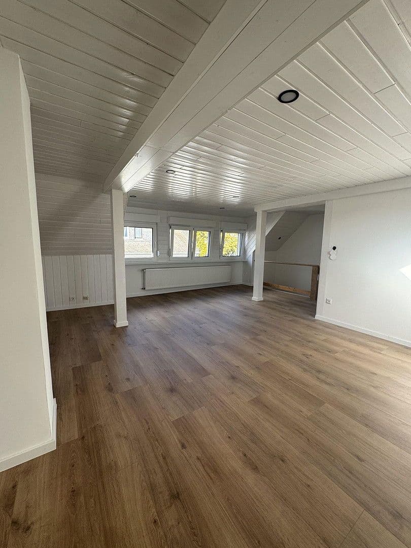 Pronájem domu 150 m², pozemek 168 m², Koblenz, Porýní-Falc Pronájem domu 150 m², pozemek 168 m², Koblenz, Porýní-Falc