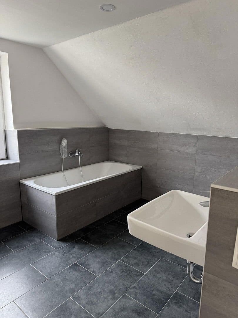 Pronájem bytu 3+1 89 m², Dresden, Sasko Pronájem bytu 3+1 89 m², Dresden, Sasko