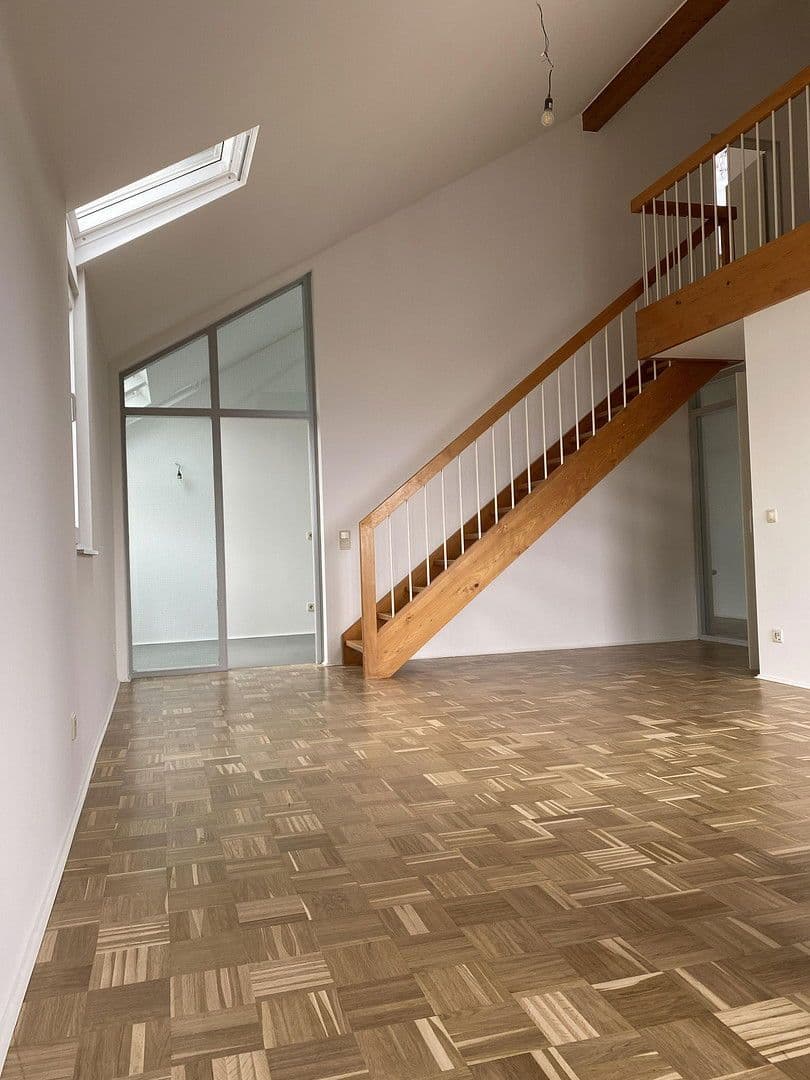 Pronájem bytu 4+1 108 m², Richard-Strauß-Allee 3, Wuppertal, Severní Porýní-Vestfálsko Pronájem bytu 4+1 108 m², Richard-Strauß-Allee 3, Wuppertal, Severní Porýní-Vestfálsko