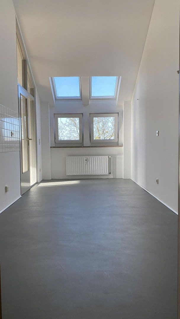 Pronájem bytu 4+1 108 m², Richard-Strauß-Allee 3, Wuppertal, Severní Porýní-Vestfálsko Pronájem bytu 4+1 108 m², Richard-Strauß-Allee 3, Wuppertal, Severní Porýní-Vestfálsko
