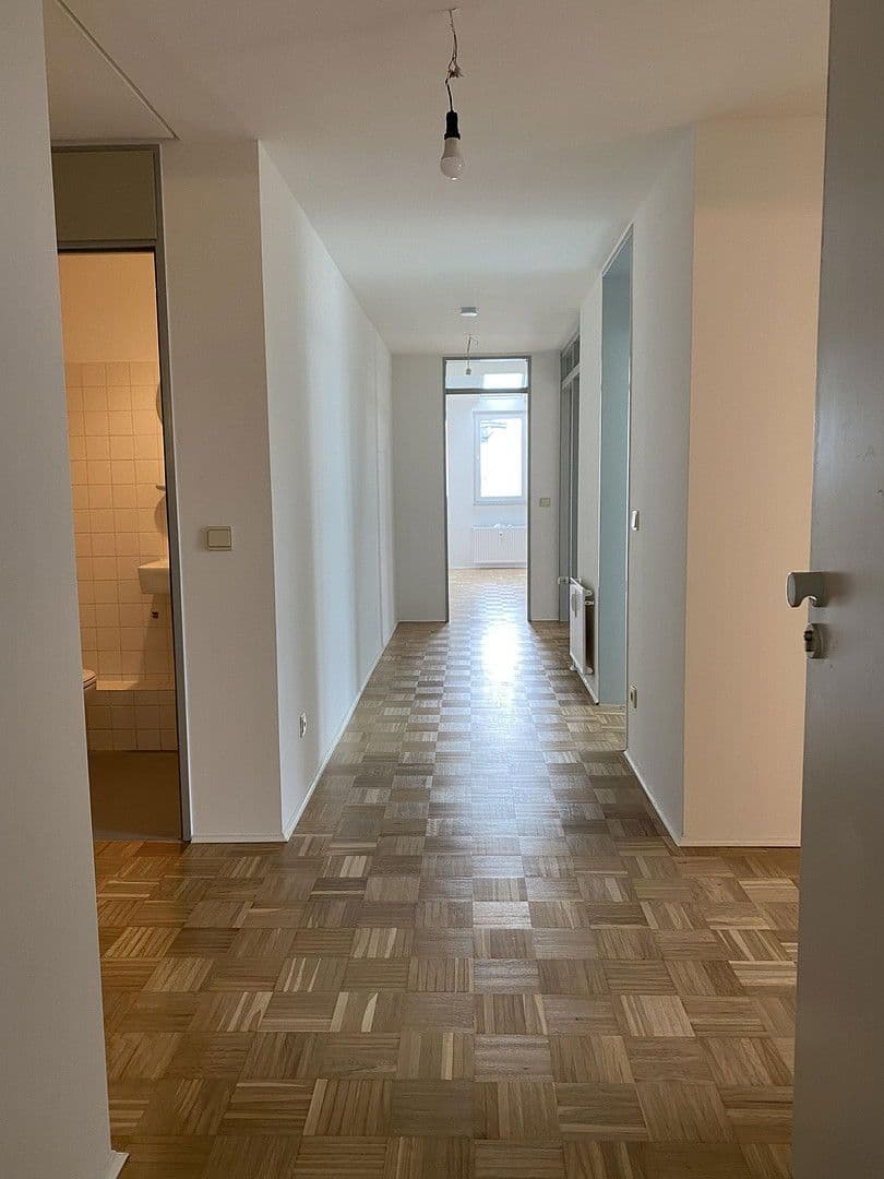 Pronájem bytu 4+1 108 m², Richard-Strauß-Allee 3, Wuppertal, Severní Porýní-Vestfálsko Pronájem bytu 4+1 108 m², Richard-Strauß-Allee 3, Wuppertal, Severní Porýní-Vestfálsko