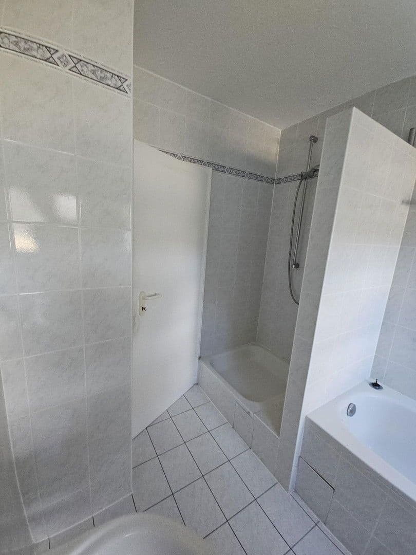 Prodej bytu 2+1 63 m², Köln, Severní Porýní-Vestfálsko Prodej bytu 2+1 63 m², Köln, Severní Porýní-Vestfálsko