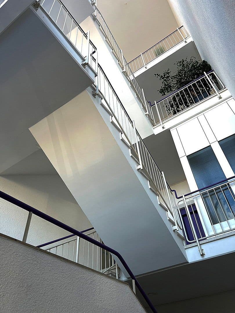 Pronájem kanceláře 42 m², Winnenden, Bádensko-Württembersko Pronájem kanceláře 42 m², Winnenden, Bádensko-Württembersko