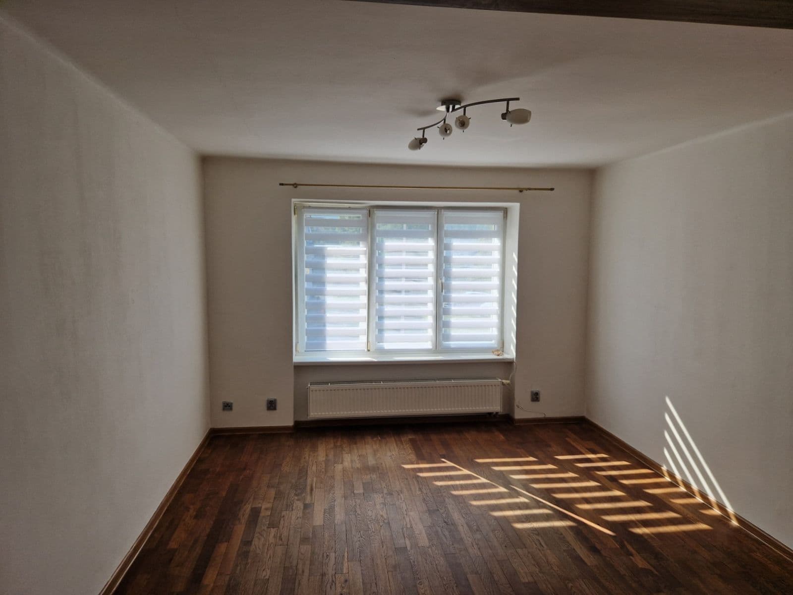 Pronájem bytu 2+kk 52 m², Třída Míru, Beroun, Středočeský kraj Pronájem bytu 2+kk 52 m², Třída Míru, Beroun, Středočeský kraj