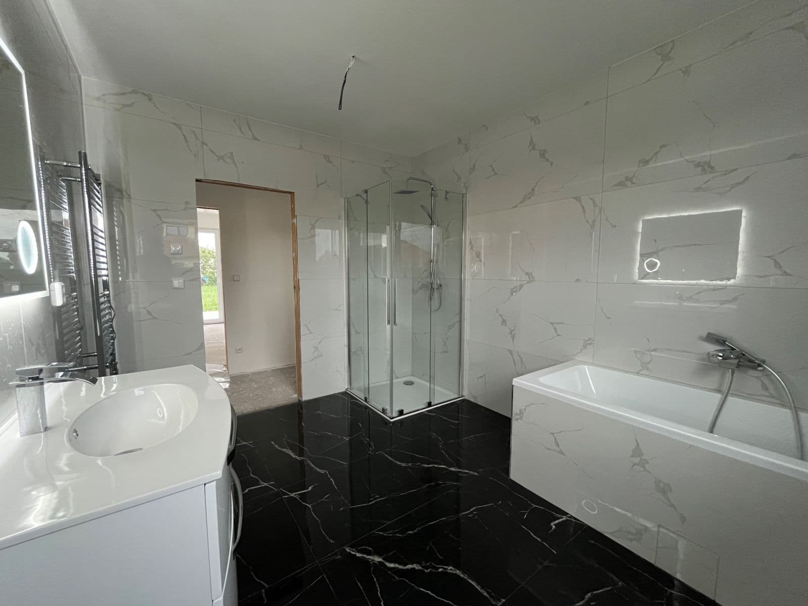 Prodej domu 107 m², pozemek 940 m², Kukuřičná, Sibřina, Středočeský kraj Prodej domu 107 m², pozemek 940 m², Kukuřičná, Sibřina, Středočeský kraj